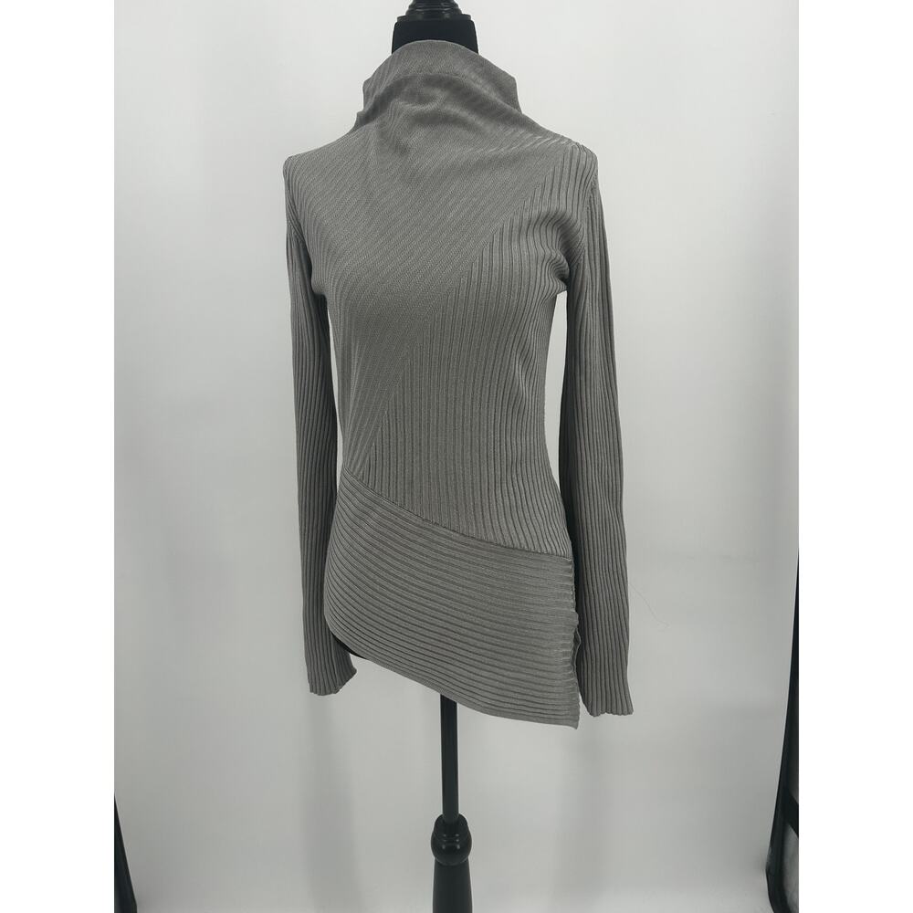 Topshop Ribbed Knit Top Women's Size 6 Grey Taupe Funnel Neck Asymmetric Hem